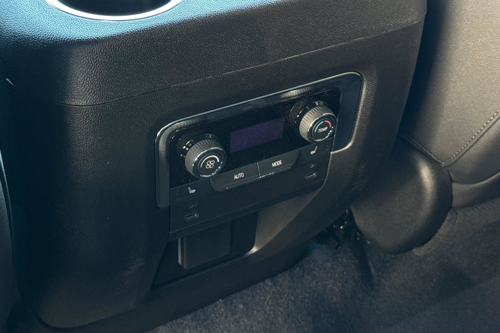 New 2025 Chevrolet Suburban High Country image 16