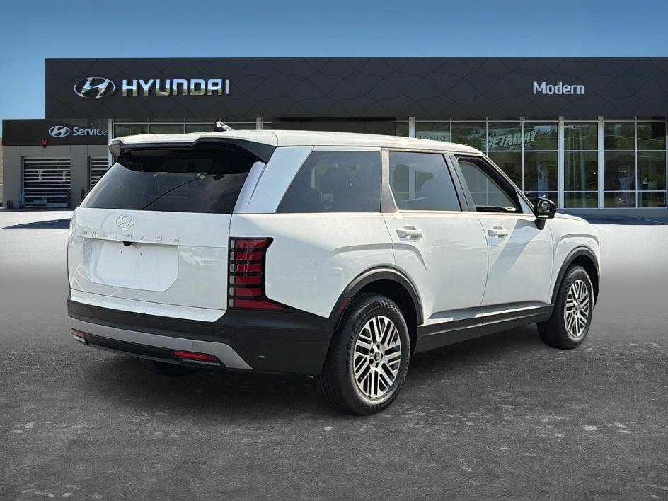 New 2027 Hyundai Palisade SE FWD image 3