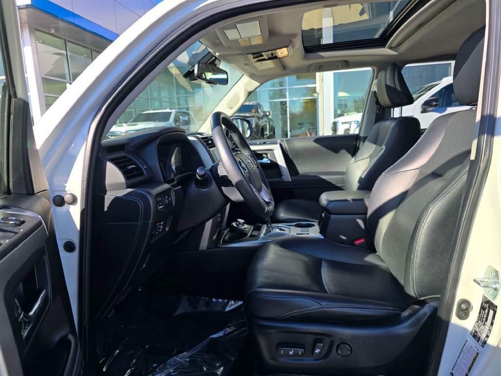 Used 2021 Toyota 4Runner Limited AWD/4WD image 20