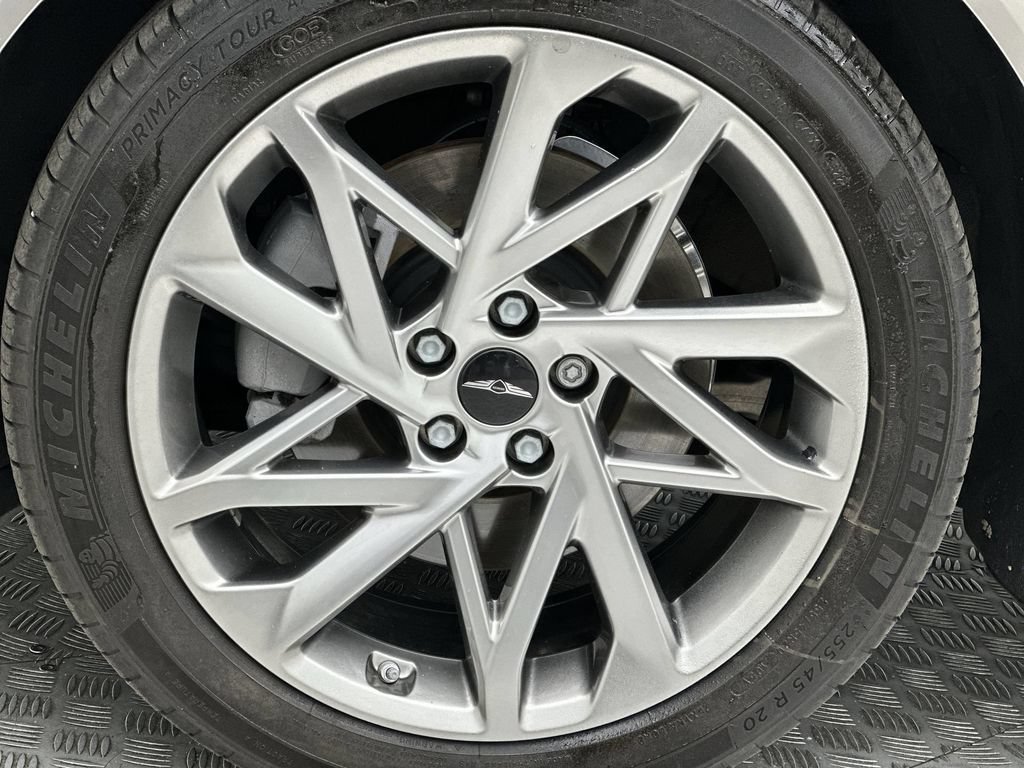 Used 2023 Genesis GV60 Advanced AWD/4WD image 10