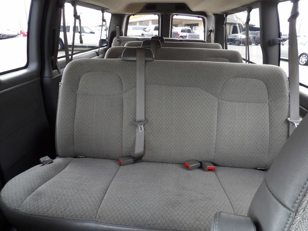 Used 2025 Chevrolet Express 3500 LT w/ LT Preferred Equipment Group RWD image 28