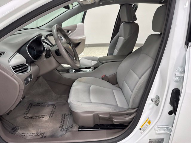 Used 2022 Chevrolet Malibu LS FWD image 11