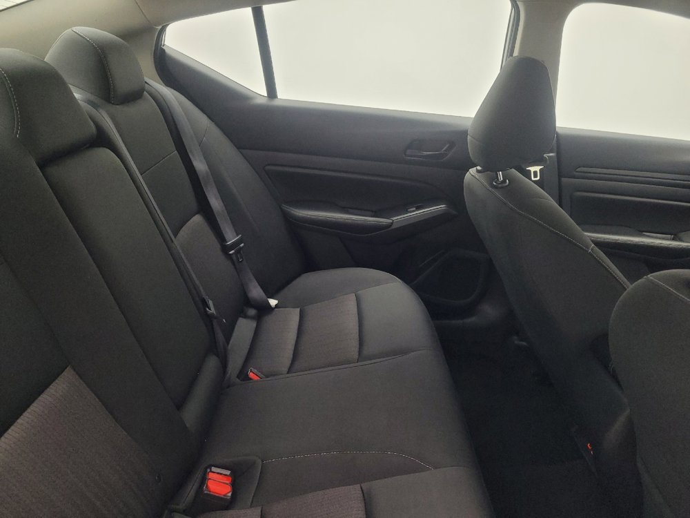 Used 2024 Nissan Altima 2.5 SV image 19