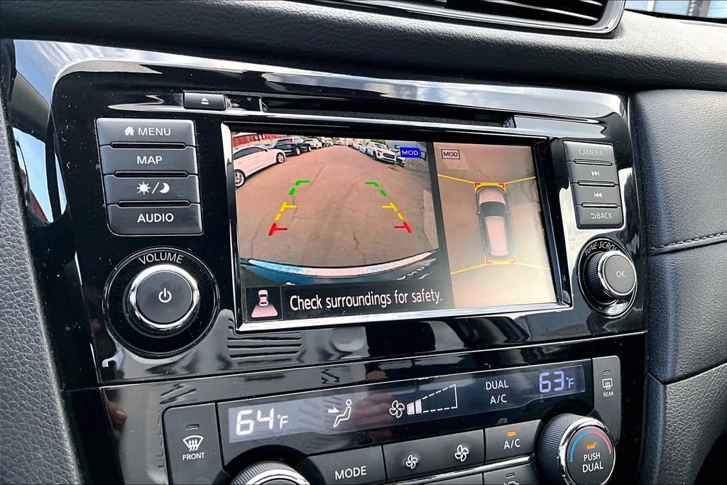 Used 2018 Nissan Rogue SV w/ Premium Package AWD/4WD image 14