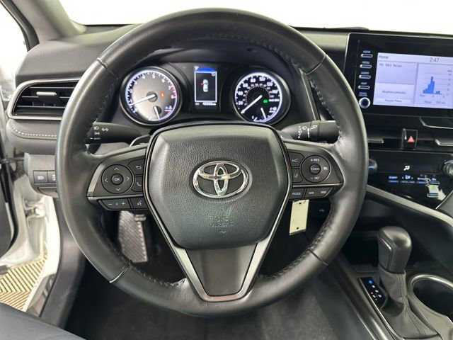 Used 2024 Toyota Camry SE image 14