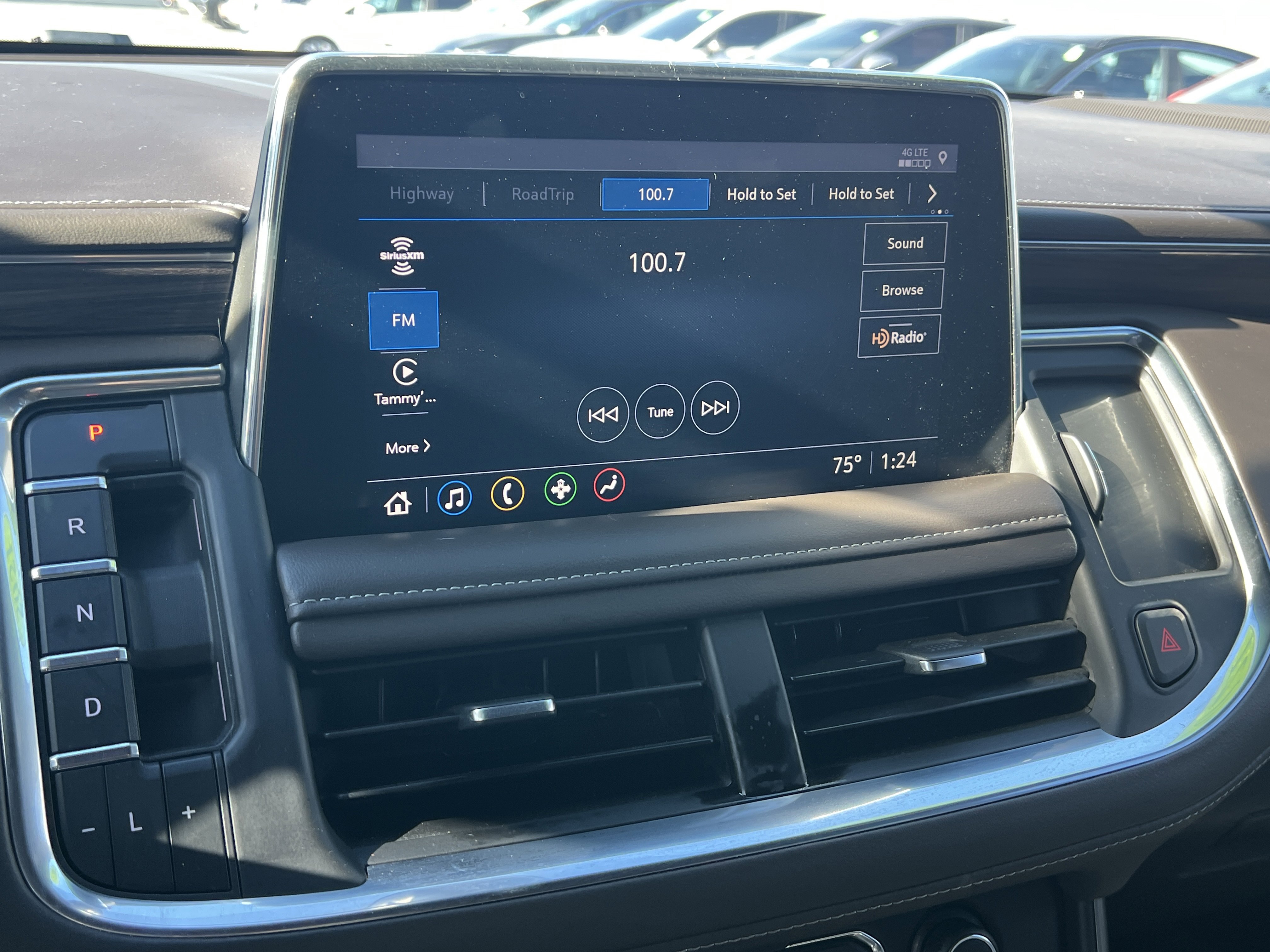 Used 2021 Chevrolet Tahoe LT w/ LT Signature Package image 31