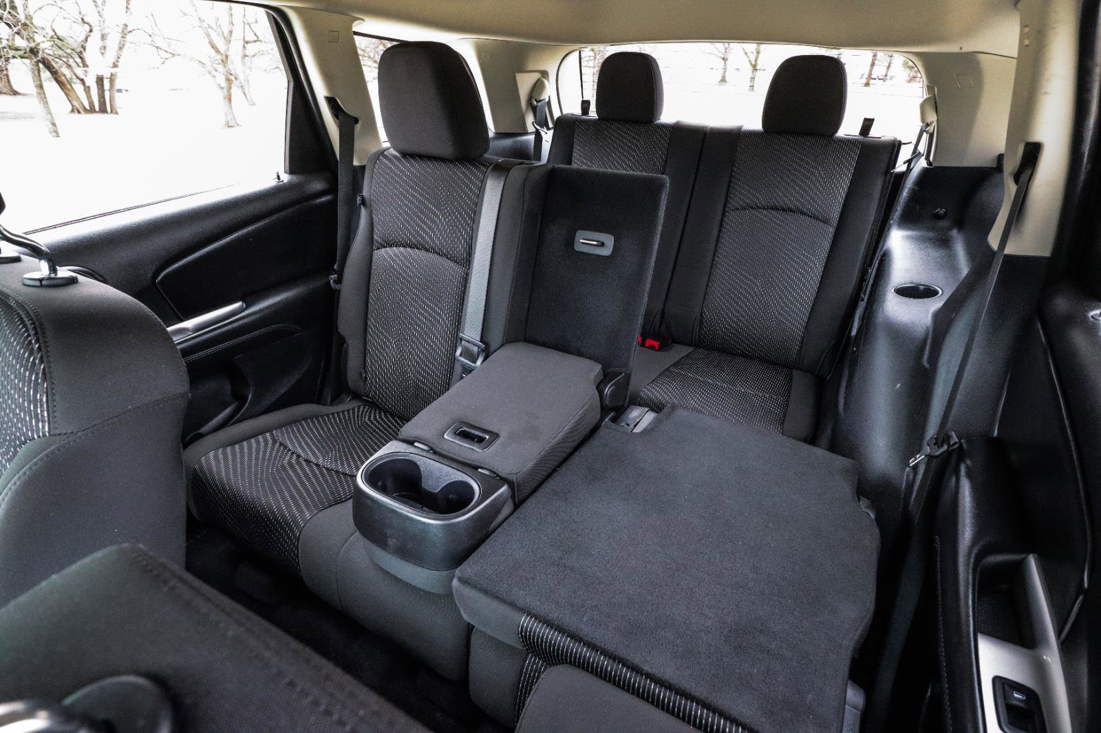 Used 2020 Dodge Journey SE FWD image 8