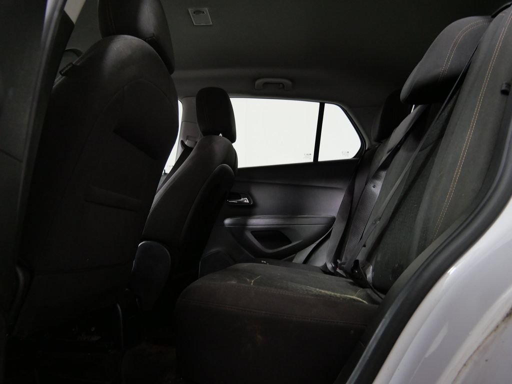 Used 2017 Chevrolet Trax LS AWD/4WD image 15