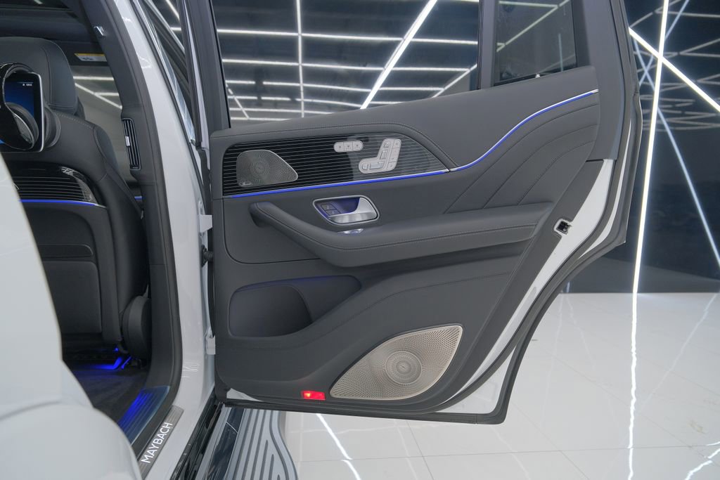 Used 2026 Mercedes-Benz Maybach GLS 600 4MATIC image 50