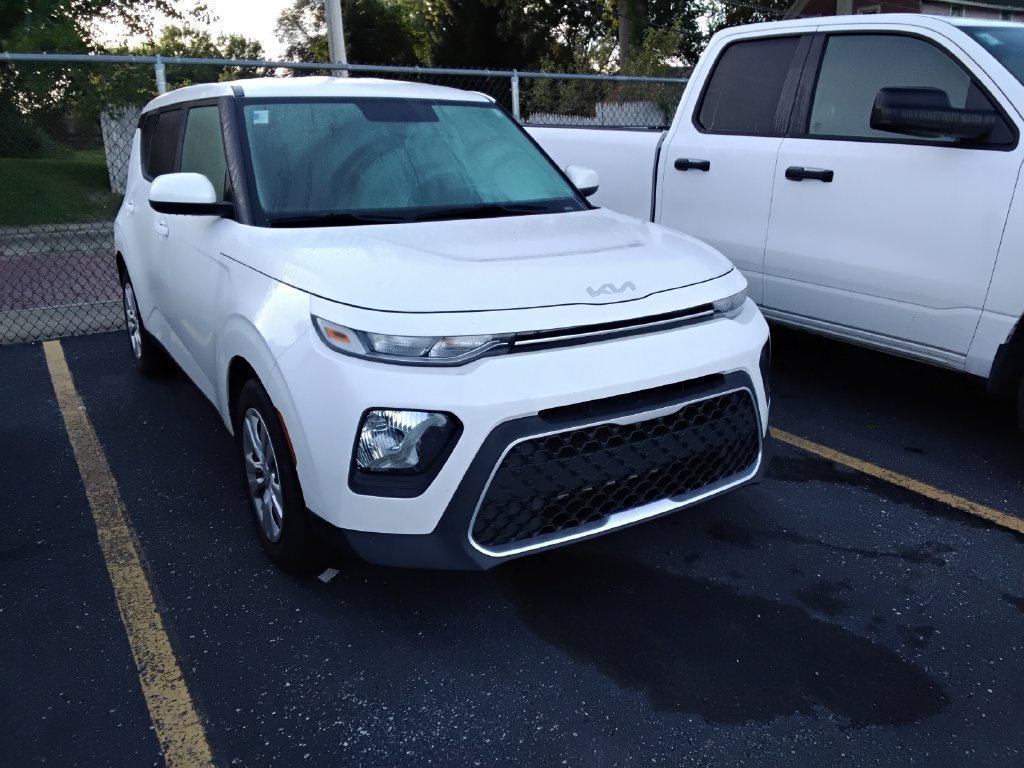 Used 2022 Kia Soul LX FWD image 12
