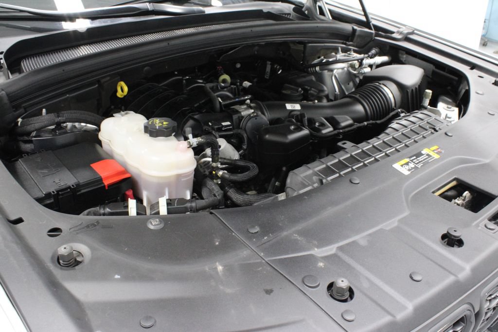 Used 2023 Jeep Grand Cherokee Altitude AWD/4WD image 15