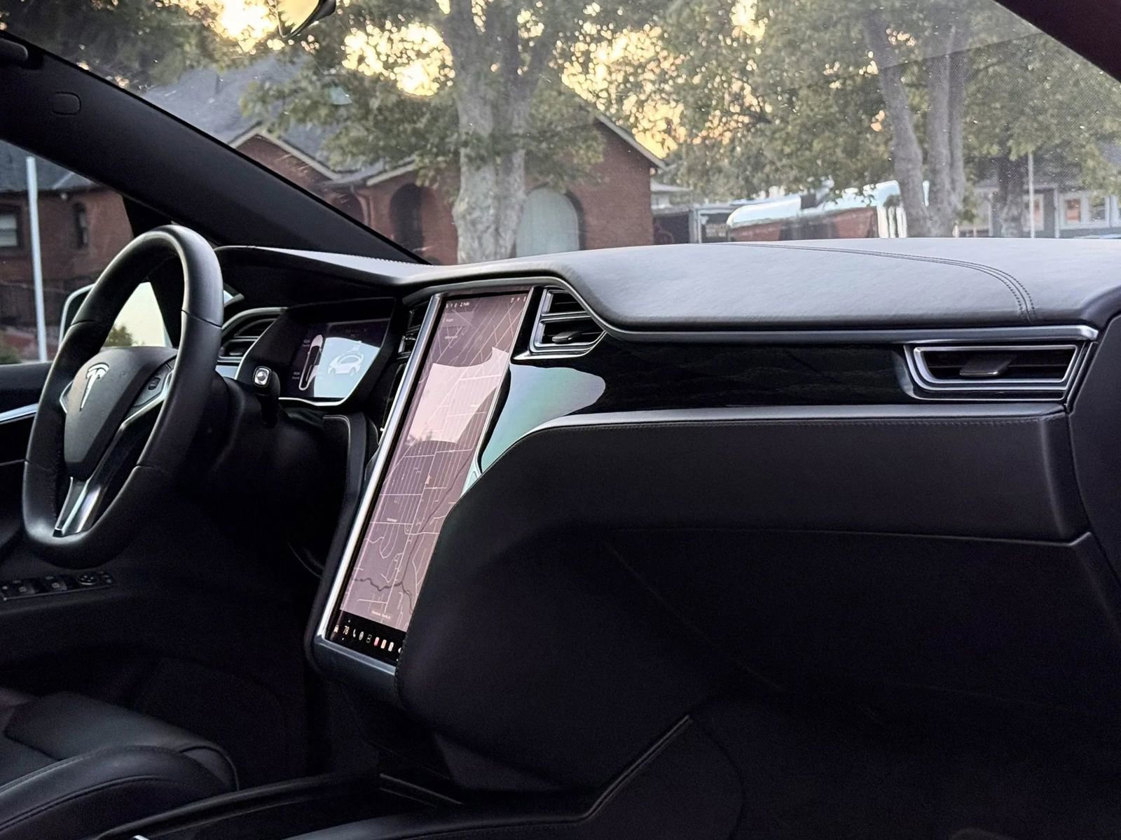Used 2016 Tesla Model X 75D AWD/4WD image 12