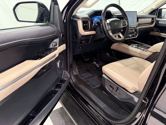 Used 2024 Ford Expedition Max Limited image 37