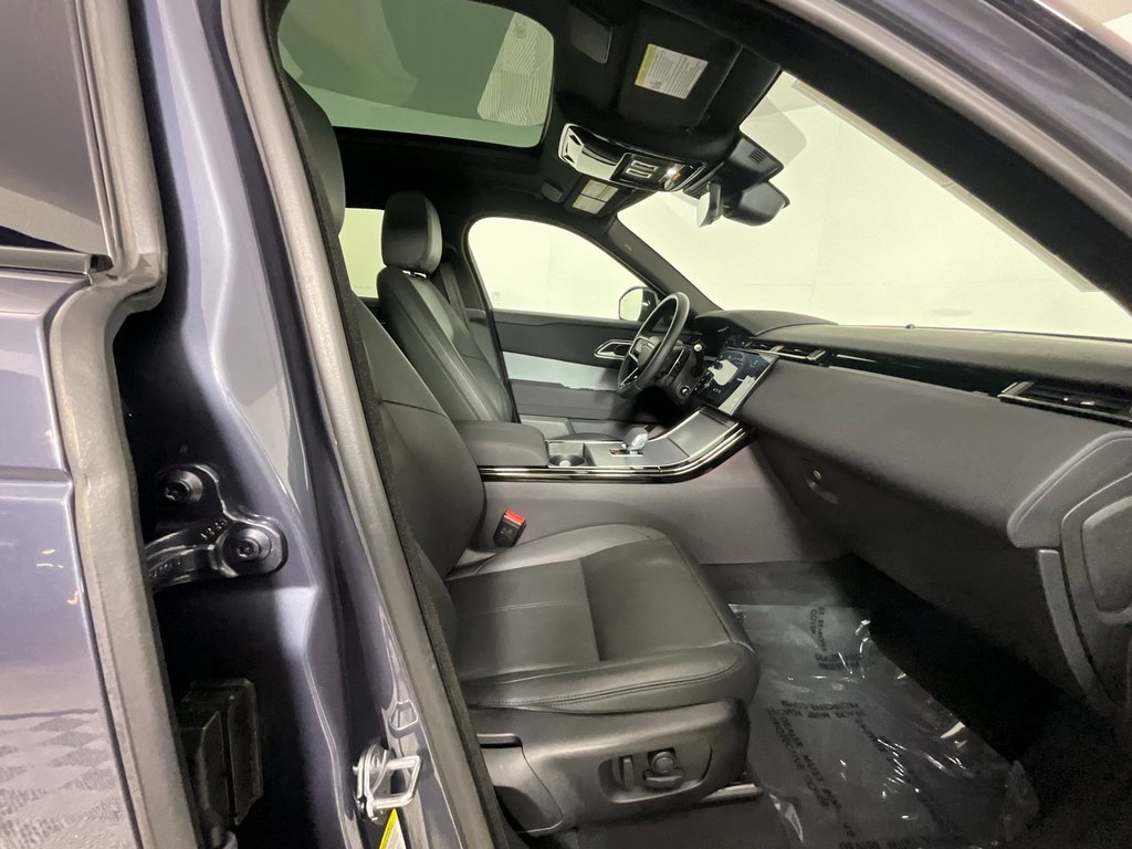 Certified 2025 Land Rover Range Rover Velar S image 21