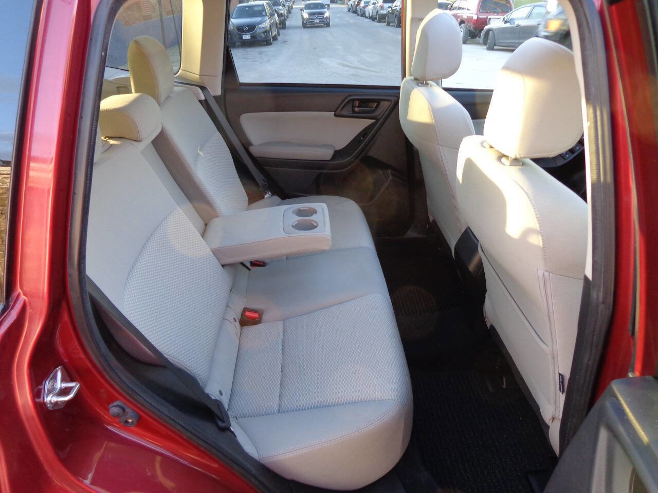 Used 2016 Subaru Forester 2.5i Premium w/ All-Weather Package image 38