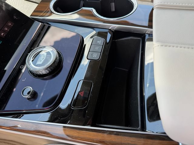 New 2026 Cadillac Escalade Platinum Sport AWD/4WD image 17