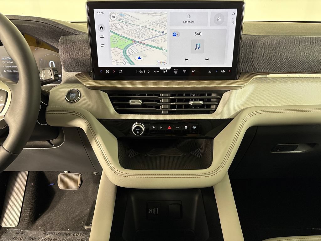 New 2026 Ford Explorer Active w/ Active Comfort Package RWD image 28