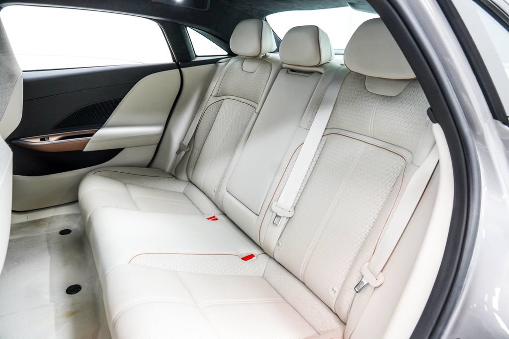 Used 2022 Lucid Air Grand Touring AWD/4WD image 21