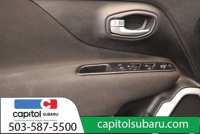 Used 2018 Jeep Renegade Latitude image 10