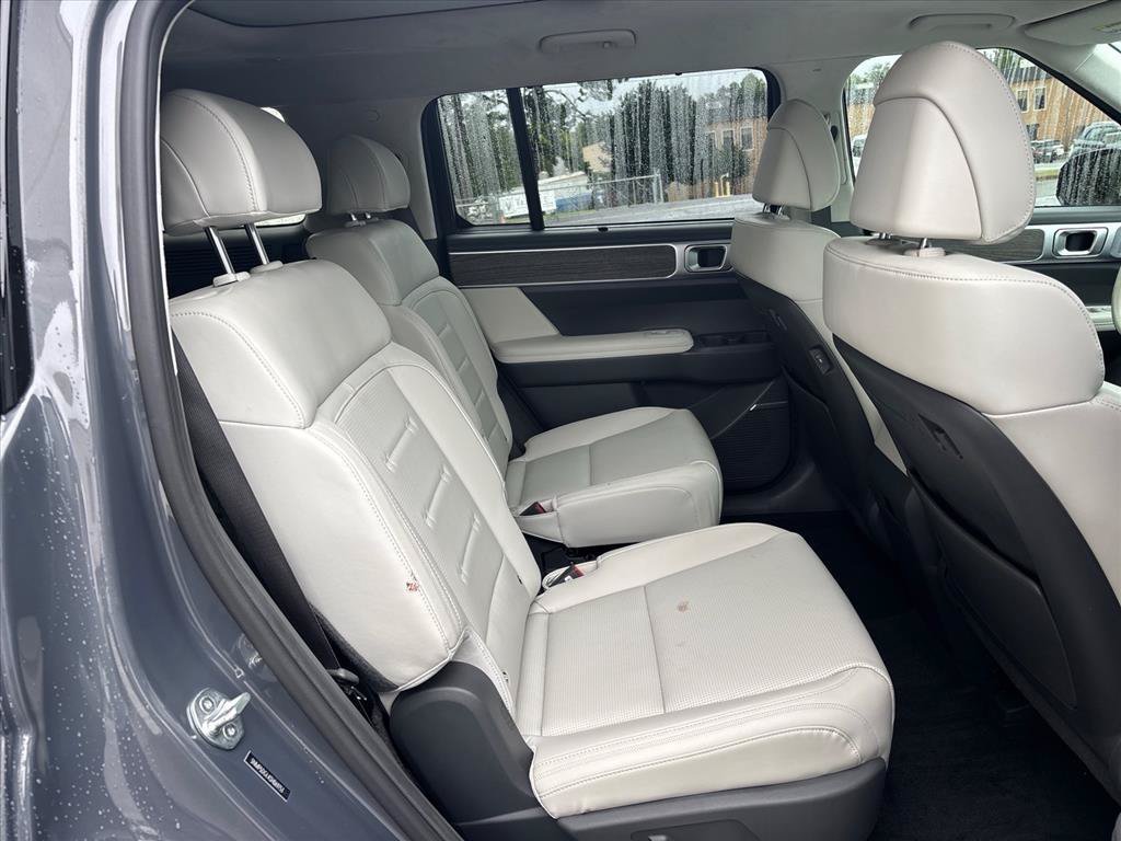 Used 2025 Hyundai Santa Fe Calligraphy AWD/4WD image 11