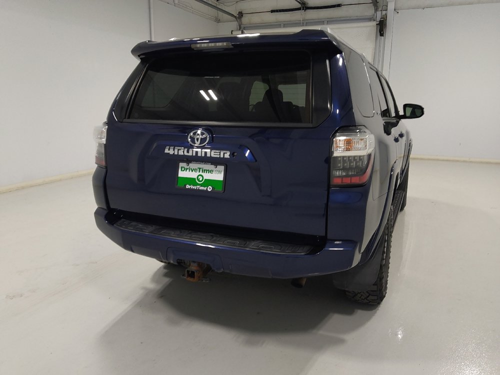 Used 2018 Toyota 4Runner SR5 Premium image 7