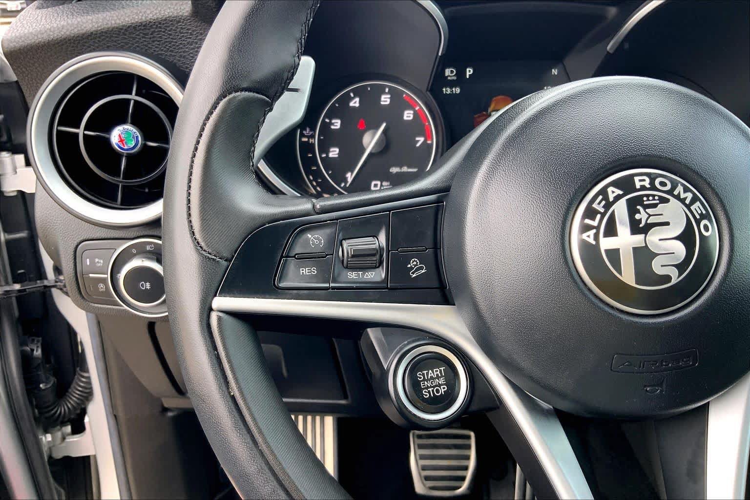 Used 2018 Alfa Romeo Stelvio Ti Sport AWD/4WD image 24