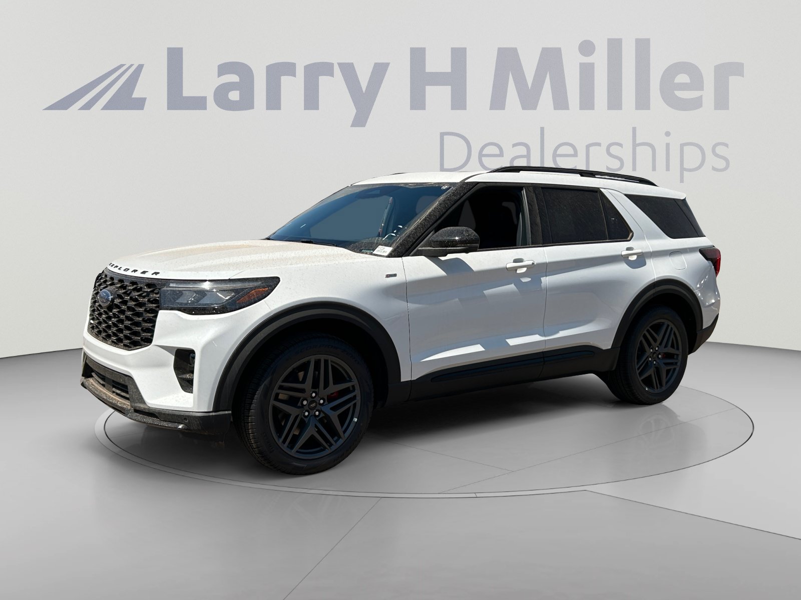 New 2026 Ford Explorer ST-Line w/ ST-Line Street Pack AWD/4WD image 1
