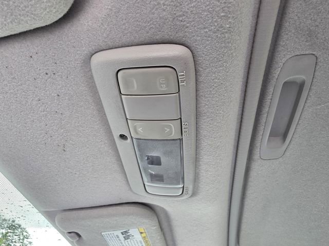 Used 2008 Toyota Matrix XR FWD image 22