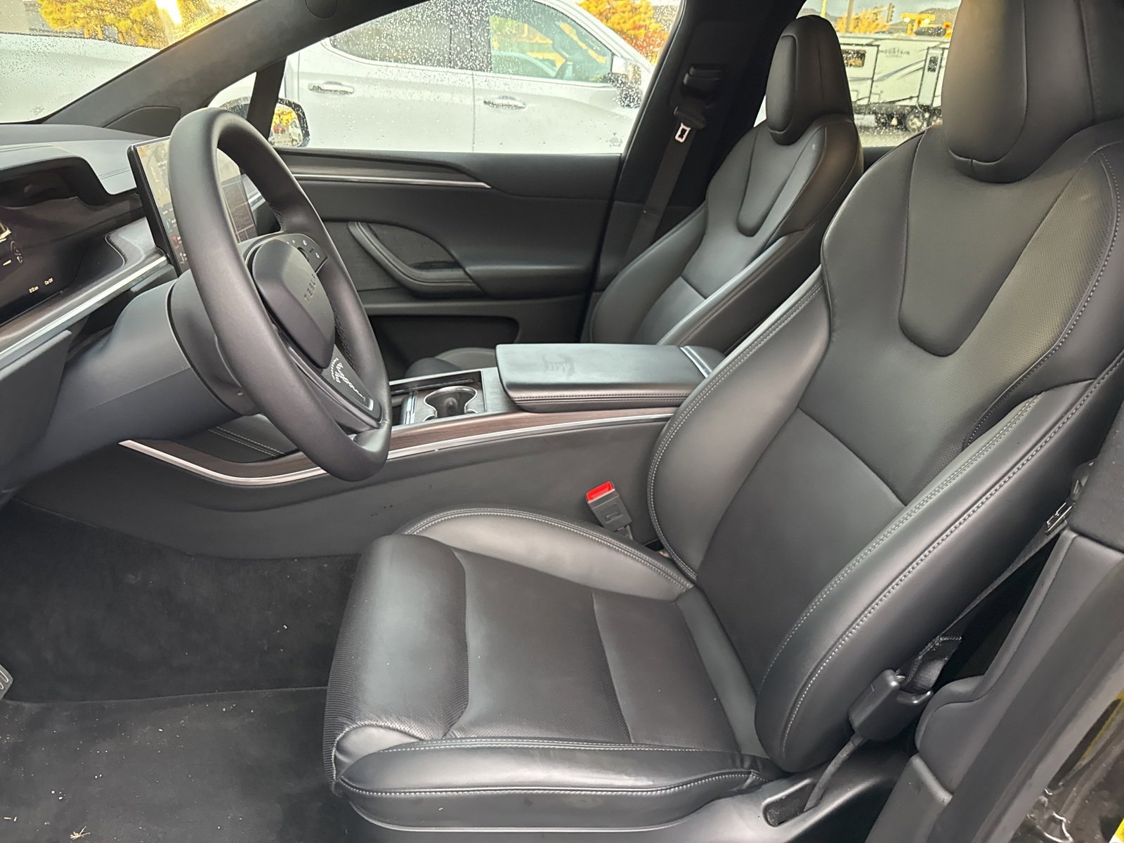 Used 2024 Tesla Model X image 8