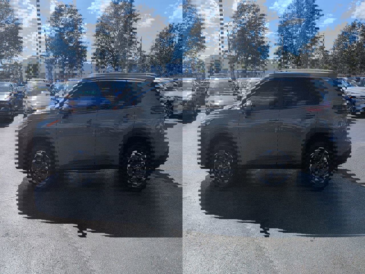 Used 2024 Nissan Rogue SV image 7