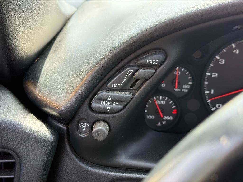 Used 2002 Chevrolet Corvette Convertible w/ Preferred Equipment Group2 image 25