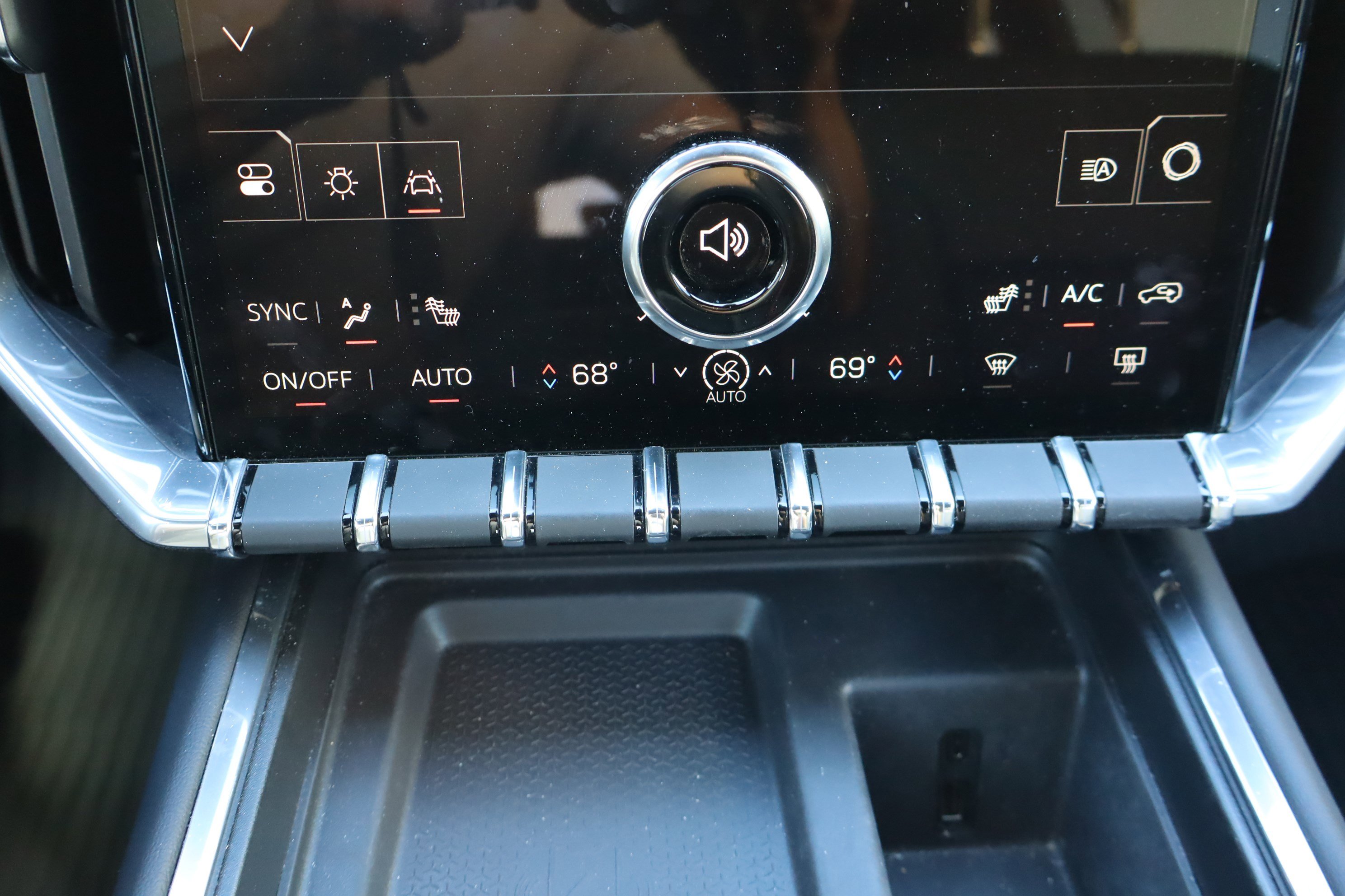 Used 2024 GMC Acadia Elevation w/ Black Edition image 27