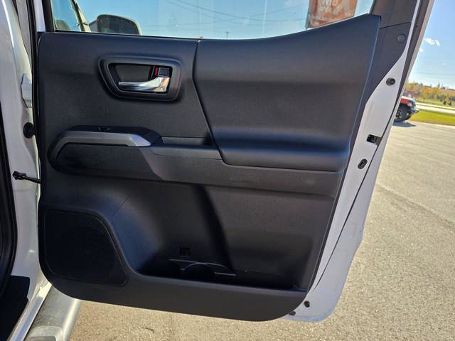 Used 2021 Toyota Tacoma TRD Off-Road image 26