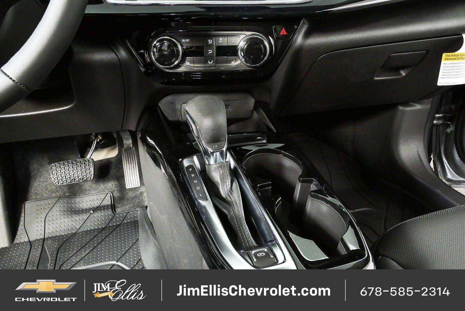New 2026 Chevrolet Trax ACTIV w/ Sunroof Package FWD image 16
