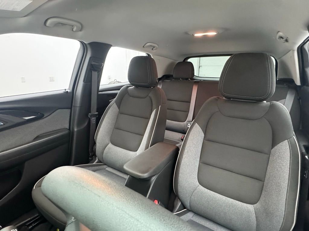 Used 2023 Chevrolet TrailBlazer LT w/ Convenience Package AWD/4WD image 15