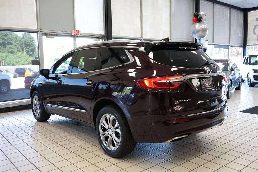Used 2021 Buick Enclave Avenir w/ Avenir Technology Package AWD/4WD image 4