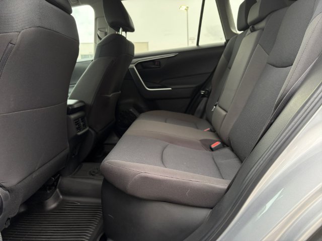 Used 2024 Toyota RAV4 LE AWD/4WD image 17