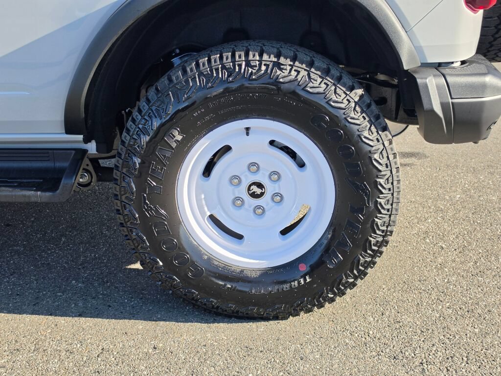 New 2026 Ford Bronco Heritage Edition AWD/4WD image 6