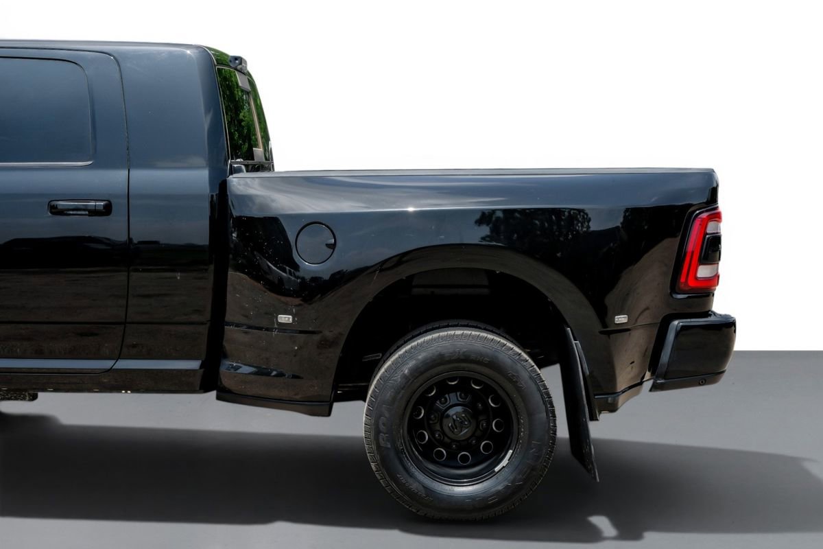 Used 2023 RAM 3500 Laramie w/ Night Edition AWD/4WD image 11