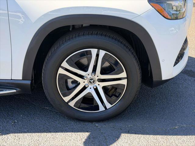 Used 2021 Mercedes-Benz GLS 450 4MATIC image 9