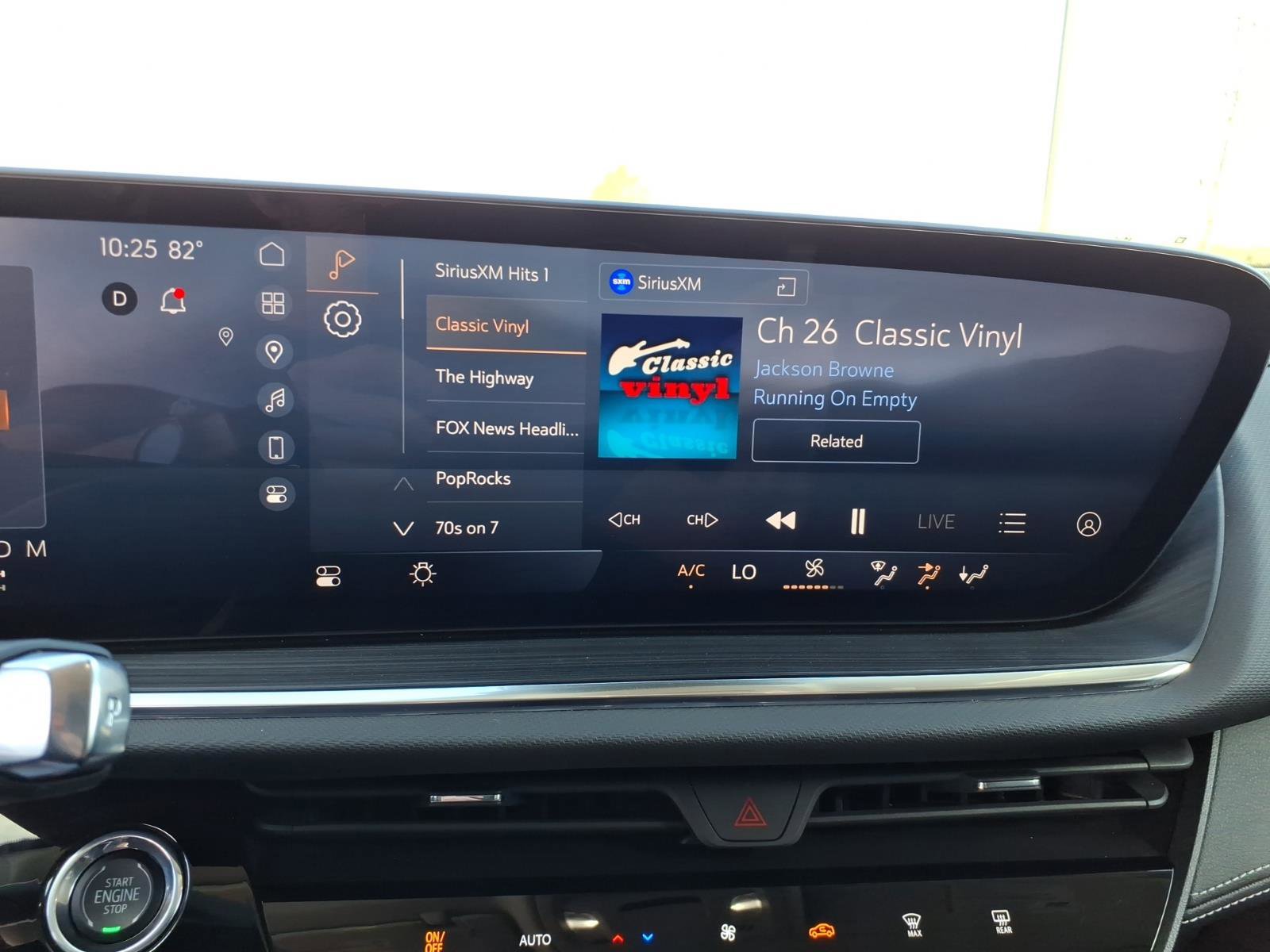 Used 2025 Buick Envision Preferred image 18