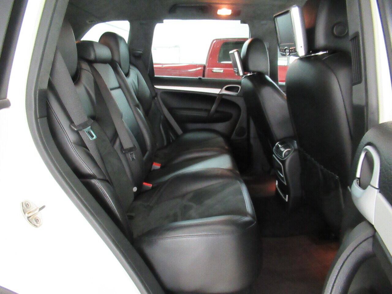 Used 2010 Porsche Cayenne GTS AWD/4WD image 24