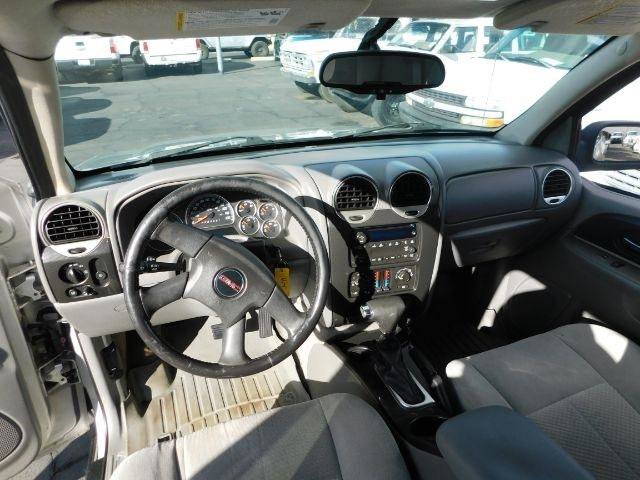 Used 2008 GMC Envoy SLE image 14