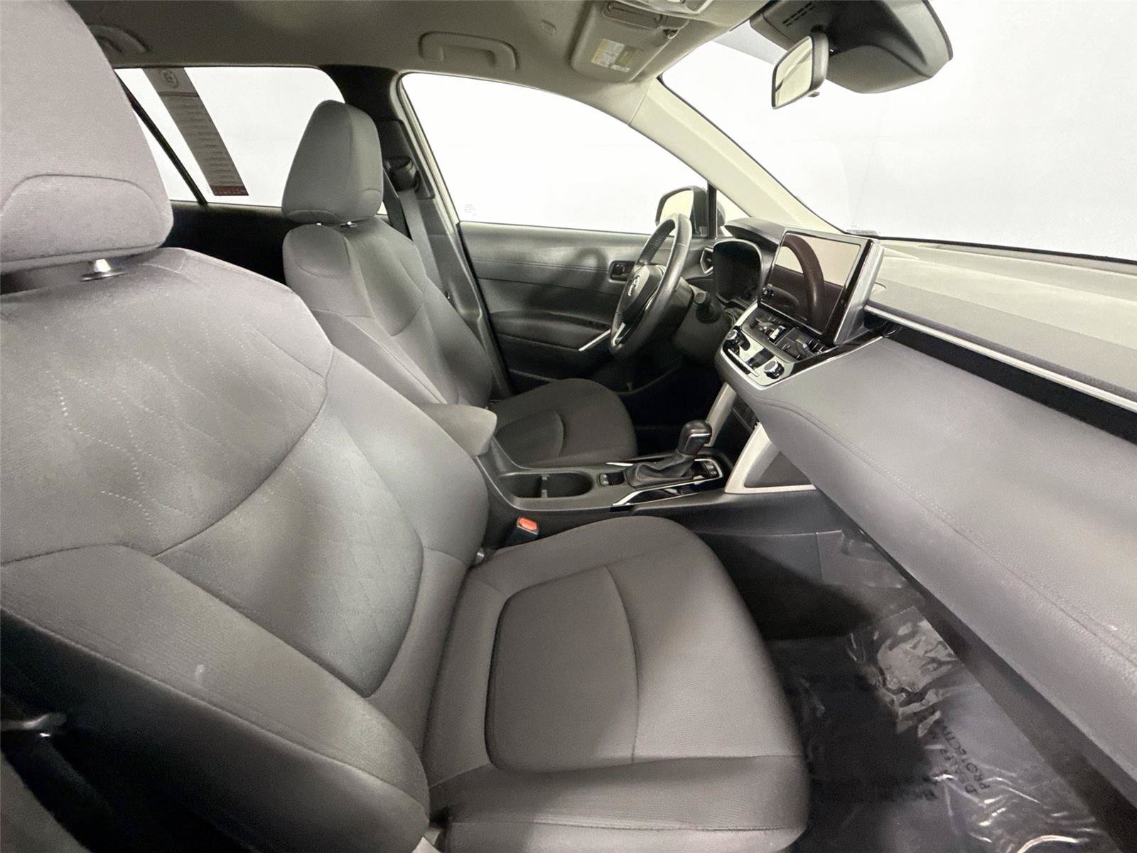 Certified 2023 Toyota Corolla Cross LE FWD image 41