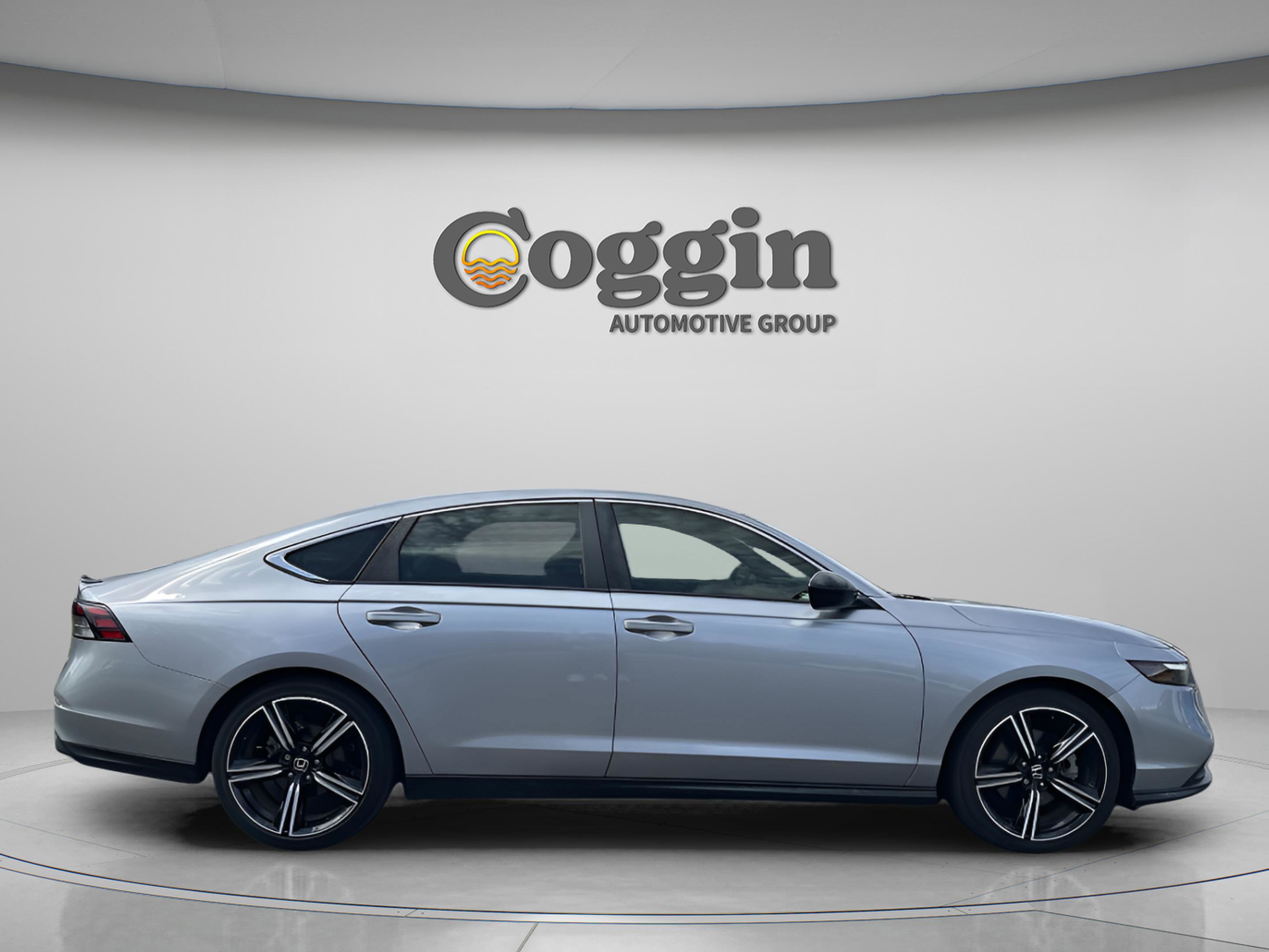 Used 2023 Honda Accord Sport image 8