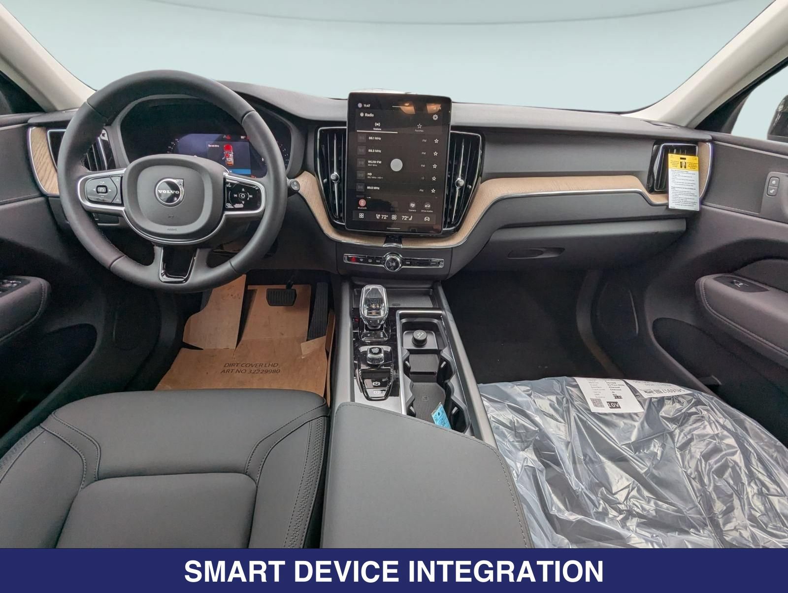 New 2026 Volvo XC60 B5 Plus w/ Protection Package Premier AWD/4WD image 19