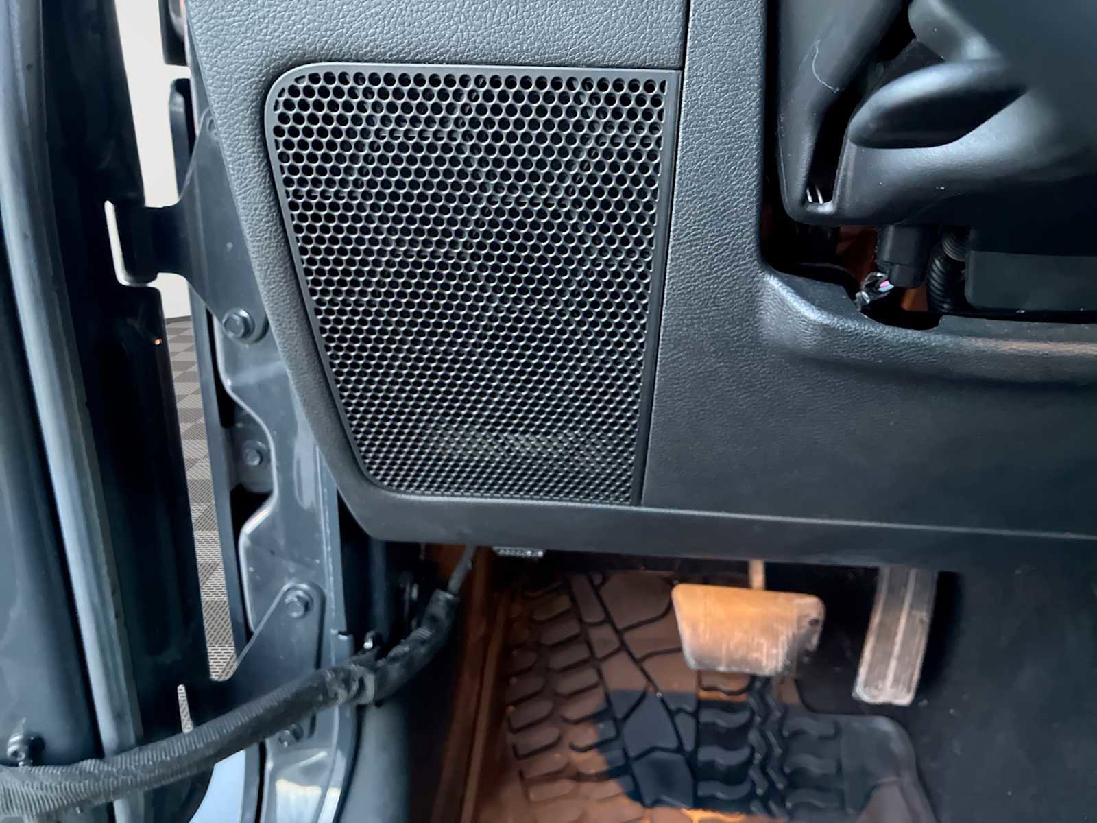 Used 2016 Jeep Wrangler Unlimited Sport w/ Quick Order Package 24S image 16