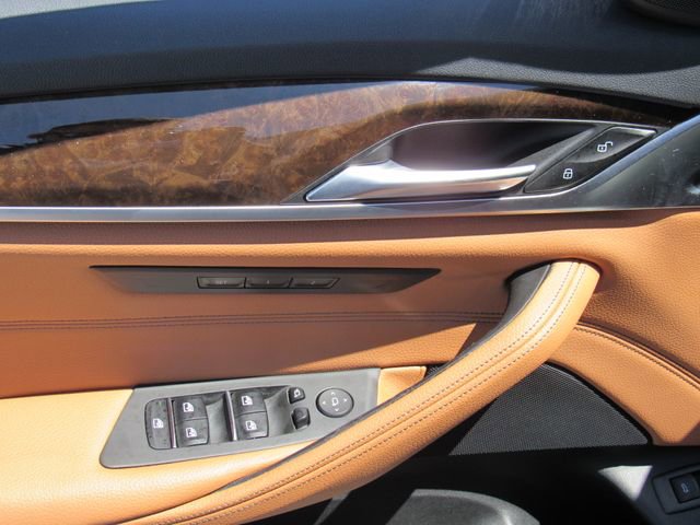 Used 2019 BMW 540i w/ Convenience Package image 18