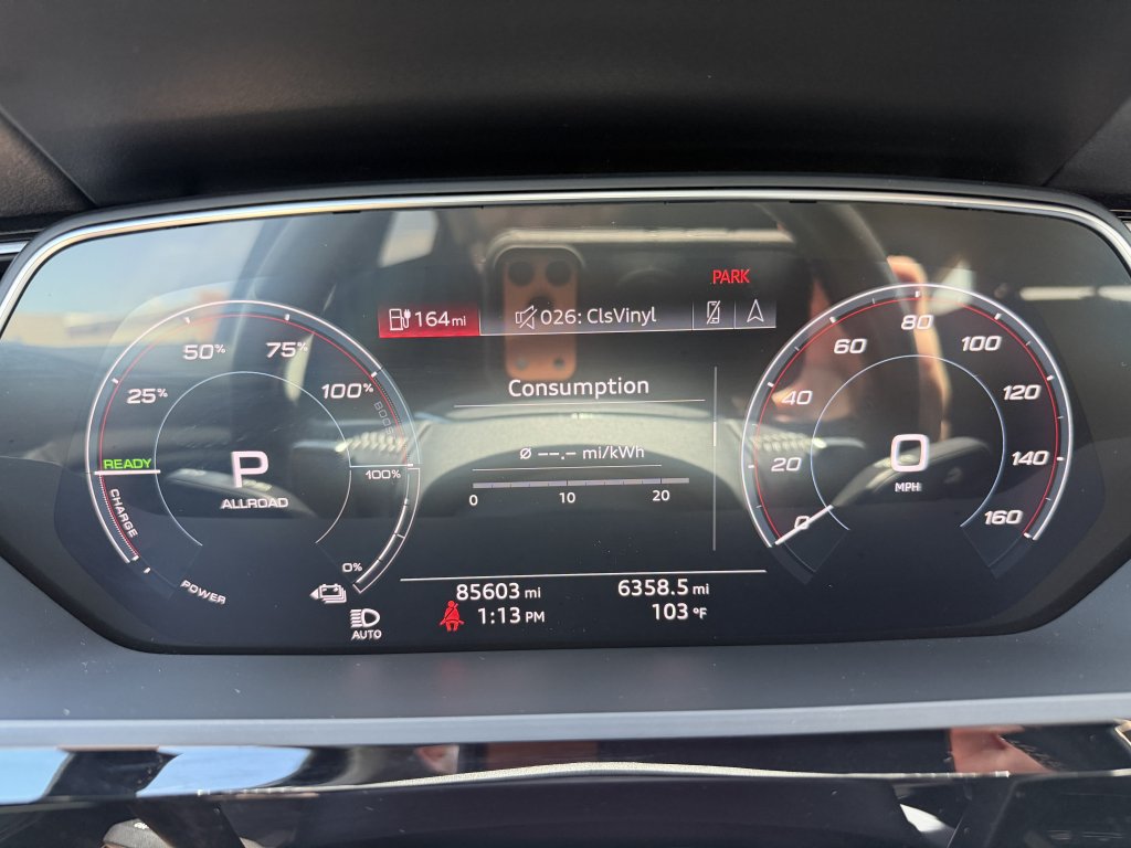 Used 2020 Audi e-tron Premium Plus AWD/4WD image 18