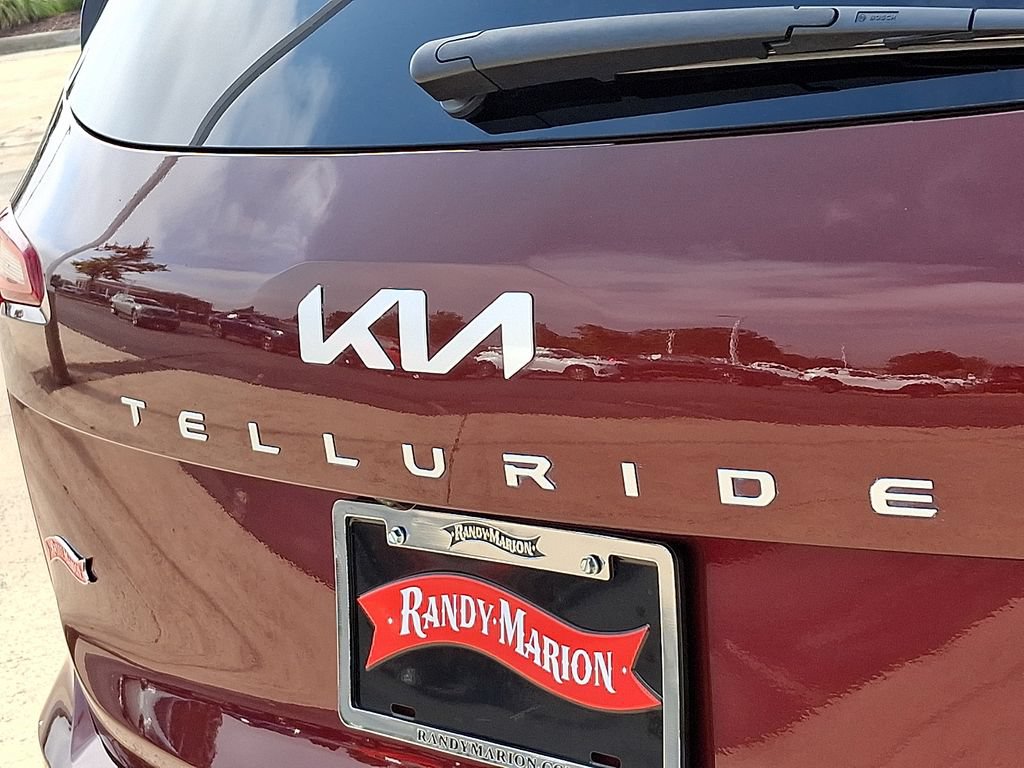 Used 2023 Kia Telluride S FWD image 30